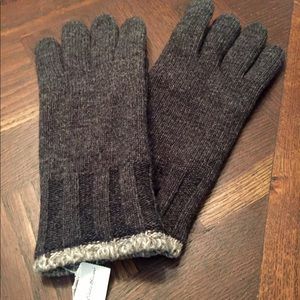 It’s cold out there! Stay toasty warm with these.